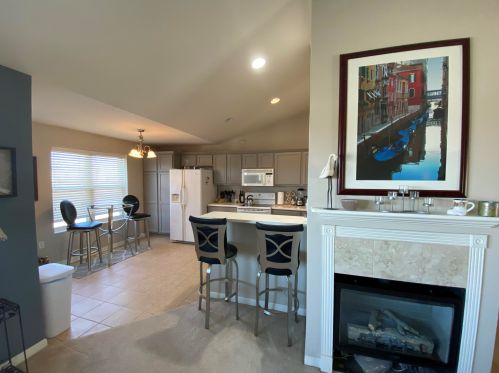 11443 Oklahoma Ave, Milwaukee, WI 53227-3940