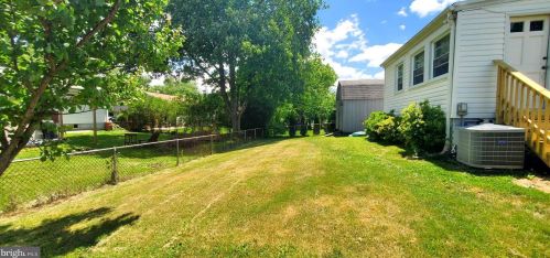 905 1st St, Rockville MD 20850-1444 exterior