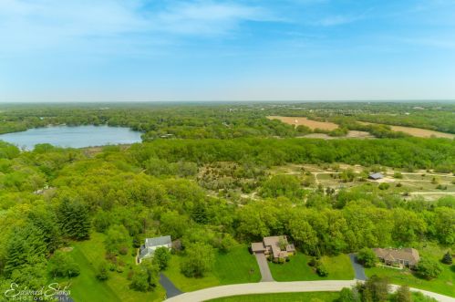 3601 Lindsay Ln, Bull Valley IL 60014-4781 exterior