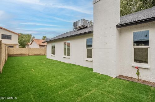 18230 17 Way, Phoenix AZ 85022-1309 exterior