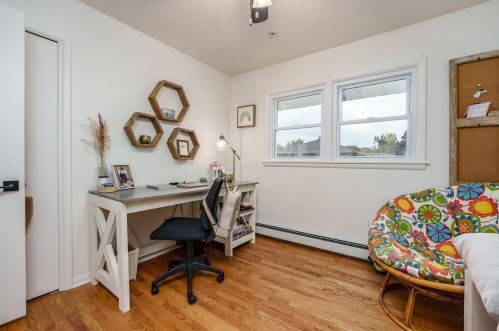 8523 Westnedge Ave, Kalamazoo MI  49002-6227 exterior