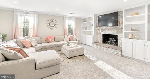 4721 Jasmine Dr, Rockville MD exterior