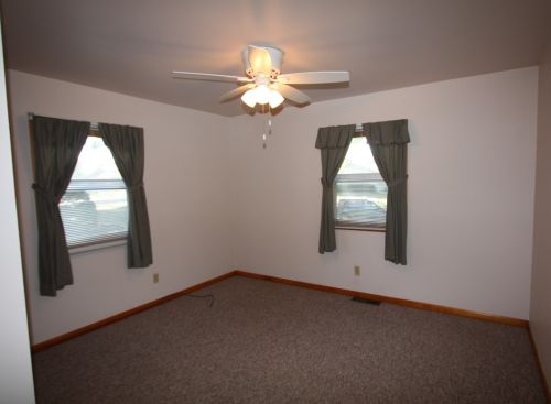 1202 Edgerton Dr, Joliet IL 60435-3745 exterior