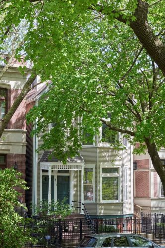 3345 Lakewood Ave, Chicago, IL 60657-1444