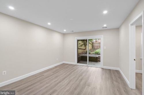 1634 Monroe St, Washington DC 20010-1803 exterior