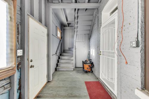 2501 Superior St, Chicago IL 60644-1326 exterior