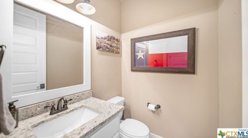 117 Falling Leaves Ct, Spring Branch TX 78070-6373 exterior