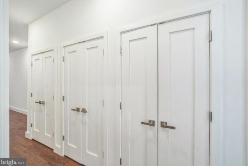 1741 Annin St, Philadelphia PA 19146-3007 exterior