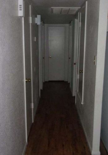 3240 Desert Cv Ave, Phoenix AZ 85028-3518 exterior