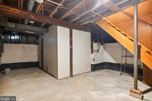 1009 Lewis Ave, Rockville MD 20851-2350 exterior