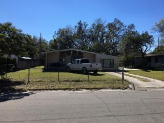 1008 Leisure Ave, Tampa FL  33613-1722 exterior
