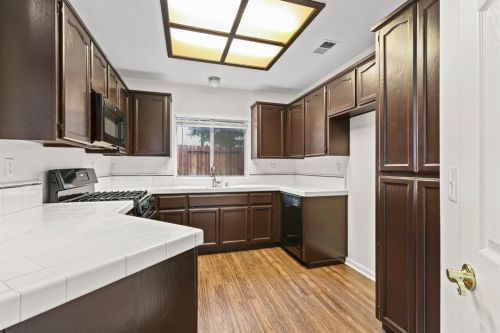 123 Rockbolt Cir, Folsom CA exterior