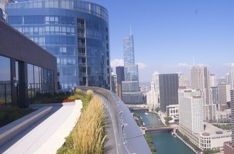 450 Waterside Dr, Chicago IL  60601-4702 exterior