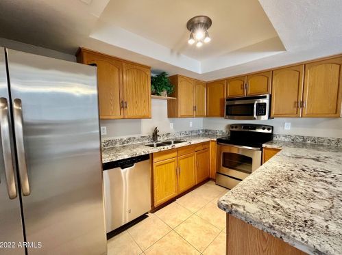 7757 19th Ln, Phoenix AZ  85021-6981 exterior