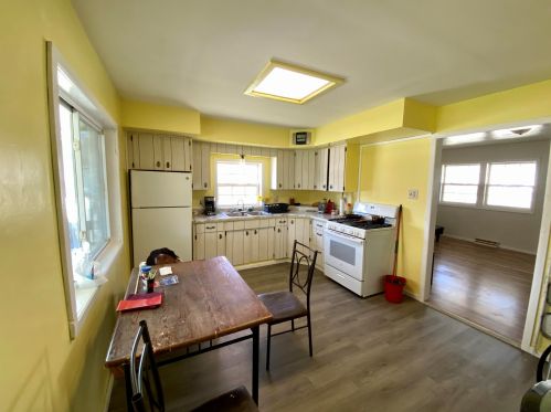 1485 Montgomery Ave, Meskegon MI 49441-1762 exterior