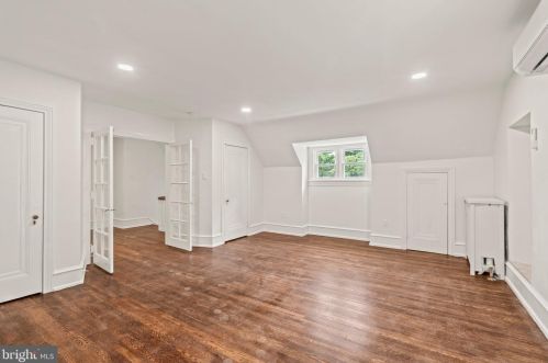 6424 City Ave, Philadelphia PA 19151-2410 exterior