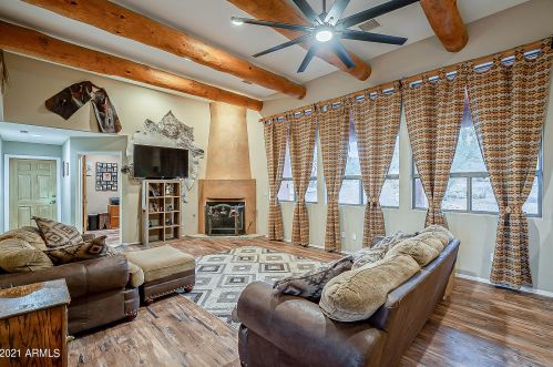 45231 18th St, Phoenix AZ 85022-4560 exterior