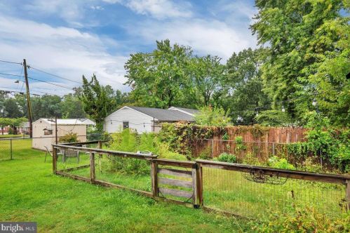 803 Rambler Ave, Runnemede NJ 08078-1027 exterior