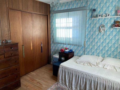 4 Dolly Dr, Commack NY 11725-2305 exterior