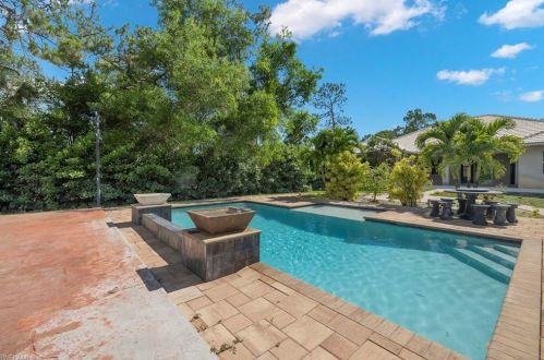 3120 68 St, Naples FL 34105-7225 exterior