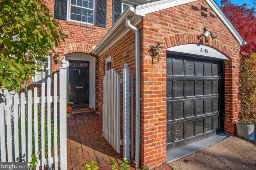 3015 Orchard Ln, Washington, DC 20007-3051