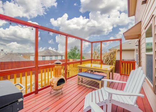 5629 Emma Thompson Way, Austin TX 78747-1711 exterior