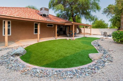 500 Aspen Dr, Chandler AZ  85226-2718 exterior