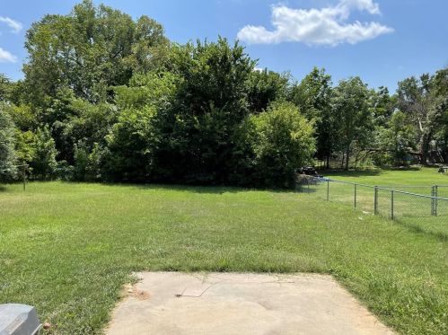 404 Heron St, Denison TX  75020-6320 exterior