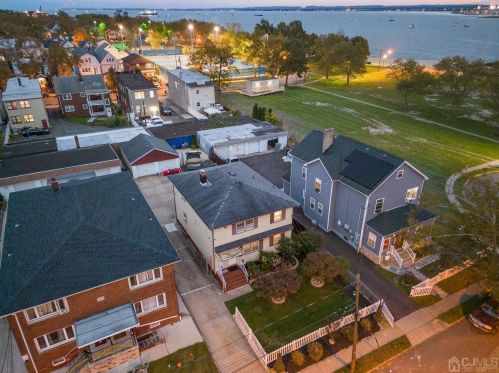 56 1st St, Perth Amboy NJ 08861-4333 exterior