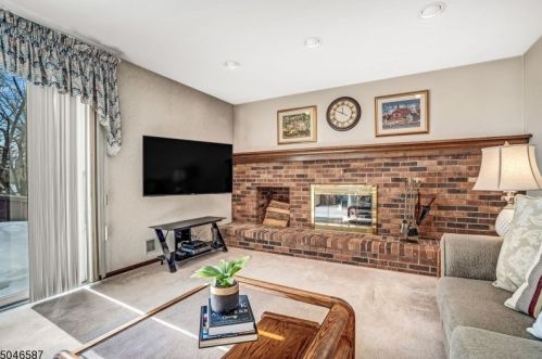 14 Muirfield Ln, Bridgewater NJ 08807-1268 exterior