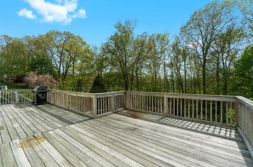 50 Nicole Dr, Milford CT 06460-6969 exterior