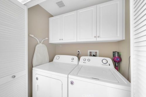 15231 Calverton Way, Tustin CA  92782-1737 exterior