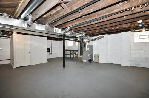 53 Calhoun Ave, Pittsburgh PA  15210-3635 exterior