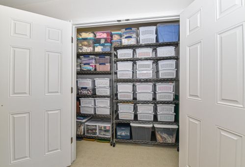 3825 84, Milwaukee WI 53228-1705 exterior