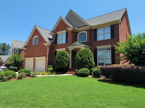 1080 Maycroft Knl, Lithonia GA 30078-7736 exterior