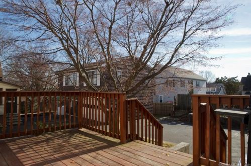 22 Ryan Ave, Norwalk CT 06854-4630 exterior