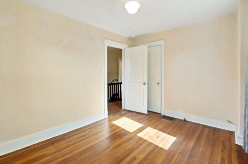 1986 Chalfant St, Pittsburgh PA 15221-1202 exterior