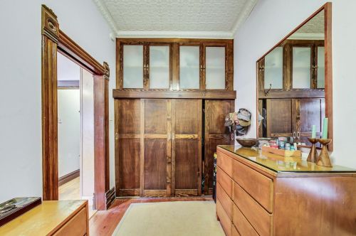 2324 Armitage Ave, Chicago IL 60647-4342 exterior