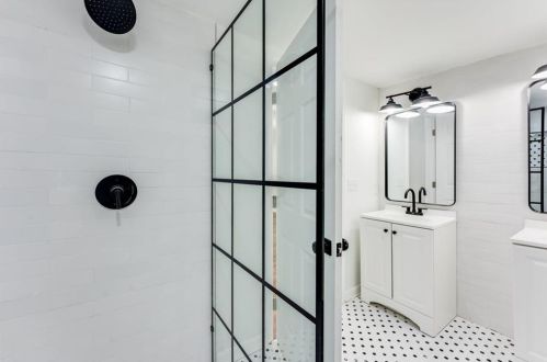 1896 Bonniview St, Atlanta GA 30310-4924 exterior