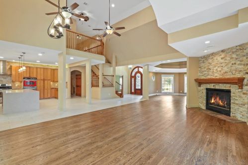 5503 Westerdale Dr, Fulshear TX 77441-4116 exterior