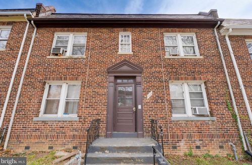 1325 Orren St, Washington DC  20002-3946 exterior