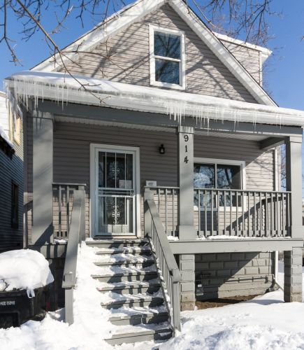 914 92nd Pl, Chicago, IL 60619-7773