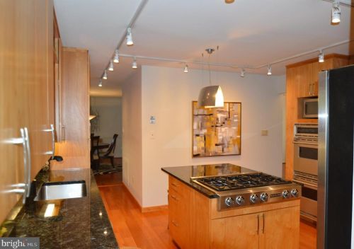 1409 Squaw Hill Ln, Silver Spring MD  20906-2009 exterior