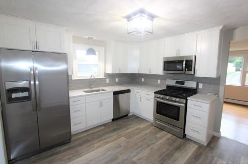 15 Collins St, New Britain CT  06051-3605 exterior