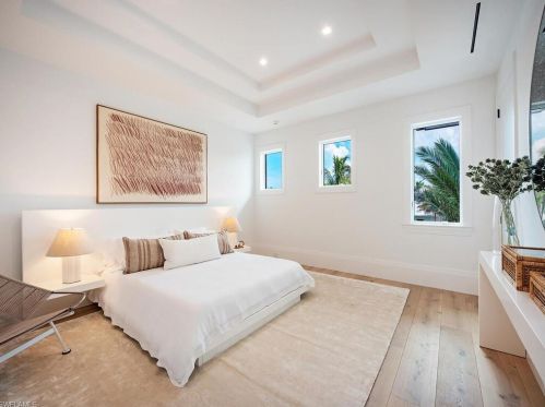 722 16 Ave, Naples FL 34117-2239 exterior