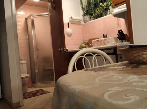 411 High St, Mount Vernon NY 10550-1810 exterior