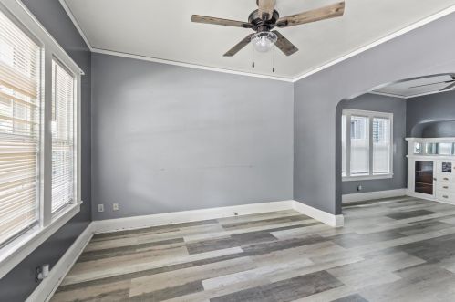 2029 11 St, Milwaukee WI 53204-3827 exterior