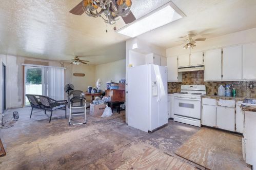 1434 Lynn Dr, Middlevle MI 49333-8793 exterior