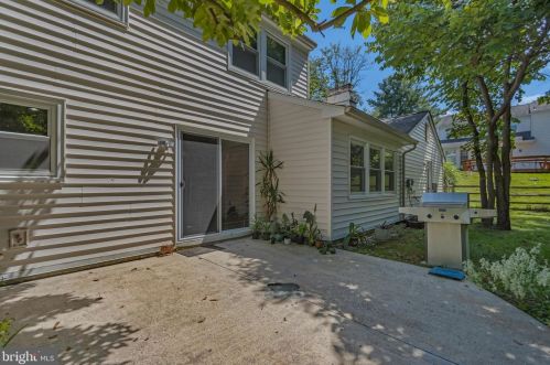 13824 Rippling Brk Dr, Silver Spring MD 20906-2302 exterior