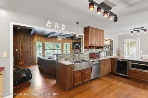 53 Arlene Dr, West Long Branch NJ 07764-1100 exterior